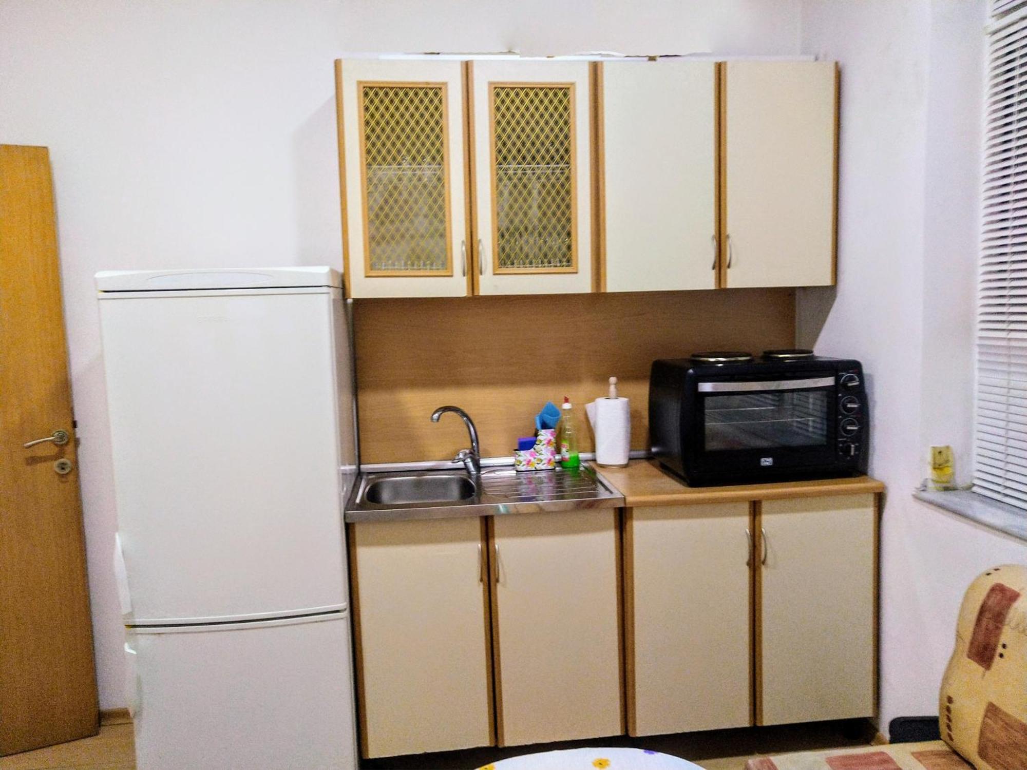 Downtown - Compact Low Cost Flat - 1St Floor Burgas Luaran gambar
